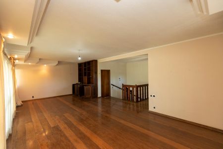 Casa para alugar com 380m², 4 quartos e 2 vagas Casa para alugar com 380m², 4 quartos e 2 vagasSALA MULTIPLOS AMBIENTES