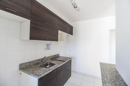 Cozinha de apartamento à venda com 1 quarto, 35m² em Tamboré, Barueri