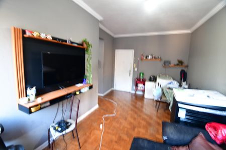 Apartamento à venda com 80m², 2 quartos e sem vagaSala