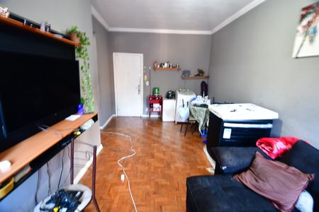 Apartamento à venda com 80m², 2 quartos e sem vagaSala