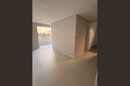Apartamento à venda com 49m², 2 quartos e 1 vaga Apartamento à venda com 49m², 2 quartos e 1 vagaSala