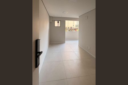 Apartamento à venda com 49m², 2 quartos e 1 vaga Apartamento à venda com 49m², 2 quartos e 1 vagaSala