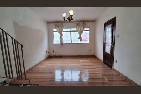 Casa à venda com 3 quartos, 122m² em São José, São Caetano do Sul