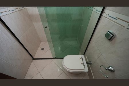 Banheiro da Suíte 1 de casa à venda com 3 quartos, 242m² em Parque das Nações, Santo André