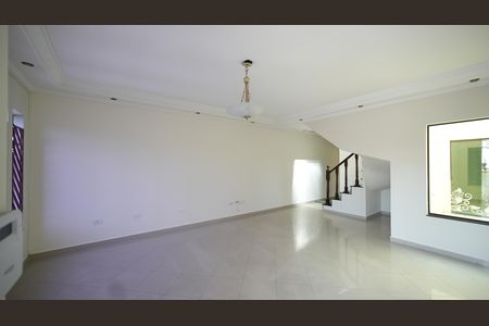 Casa à venda com 3 quartos, 242m² em Parque das Nações, Santo André