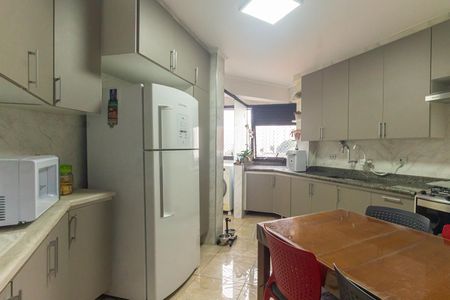 Apartamento à venda com 84m², 3 quartos e 2 vagas Apartamento à venda com 84m², 3 quartos e 2 vagasCozinha