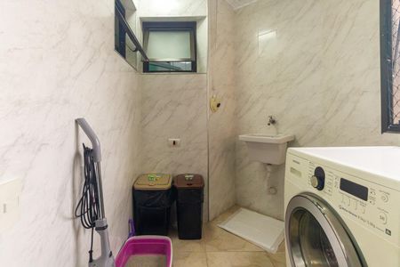 Apartamento à venda com 84m², 3 quartos e 2 vagas Apartamento à venda com 84m², 3 quartos e 2 vagasÁrea de Serviço