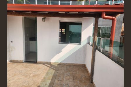 Casa para alugar com 74m², 2 quartos e 1 vaga