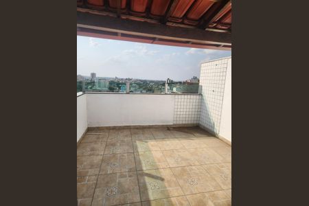 Casa para alugar com 74m², 2 quartos e 1 vaga
