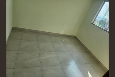 Casa para alugar com 74m², 2 quartos e 1 vaga