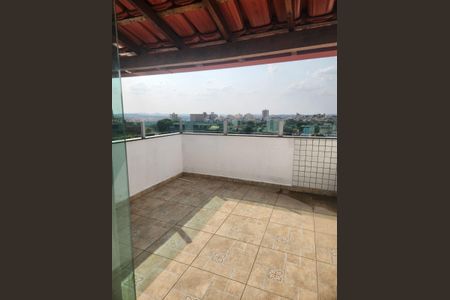 Casa para alugar com 74m², 2 quartos e 1 vaga