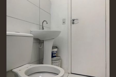 Banheiro de apartamento para alugar com 2 quartos, 50m² em Centro, Sapucaia do Sul