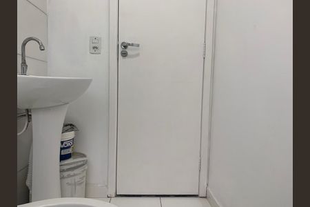 Apartamento para alugar com 50m², 2 quartos e 1 vaga Apartamento para alugar com 50m², 2 quartos e 1 vagaBanheiro
