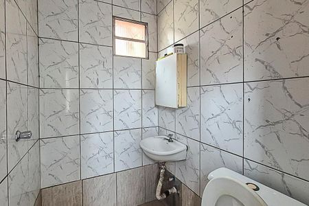 Banheiro de kitnet/studio para alugar com 1 quarto, 25m² em Jardim Olavo Bilac, São Bernardo do Campo