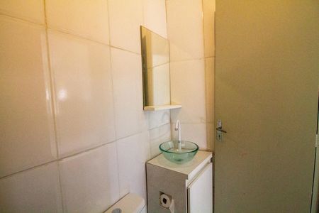 Banheiro de kitnet/studio para alugar com 1 quarto, 17m² em Campo Belo, São Paulo