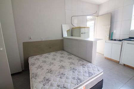 Sala / Quarto - Studio de kitnet/studio para alugar com 1 quarto, 17m² em Campo Belo, São Paulo