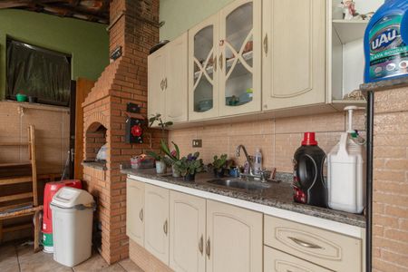 Casa para alugar com 376m², 4 quartos e sem vaga Casa para alugar com 376m², 4 quartos e sem vagaTerraço - Churrasqueira