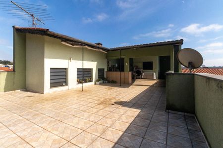 Casa para alugar com 376m², 4 quartos e sem vaga Casa para alugar com 376m², 4 quartos e sem vagaTerraço