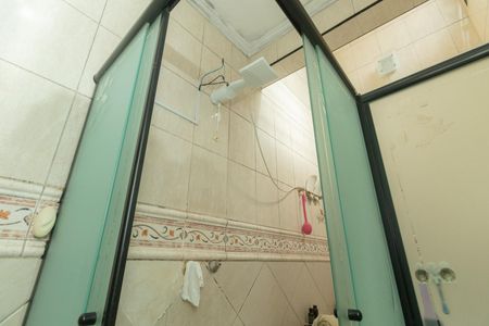 Casa para alugar com 376m², 4 quartos e sem vaga Casa para alugar com 376m², 4 quartos e sem vagaBanheiro da Suíte