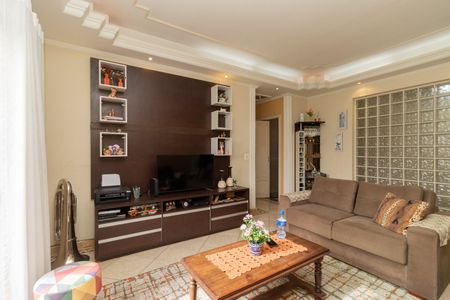 Casa para alugar com 376m², 4 quartos e sem vaga Casa para alugar com 376m², 4 quartos e sem vagaSala