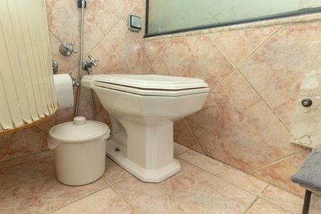 Casa para alugar com 376m², 4 quartos e sem vaga Casa para alugar com 376m², 4 quartos e sem vagaBanheiro Social