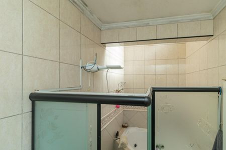 Casa para alugar com 376m², 4 quartos e sem vaga Casa para alugar com 376m², 4 quartos e sem vagaBanheiro da Suíte
