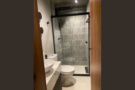 Banheiro de apartamento para alugar com 1 quarto, 21m² em Barra, Salvador