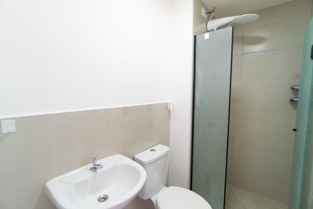 Banheiro de apartamento à venda com 2 quartos, 35m² em Vila Mira, São Paulo