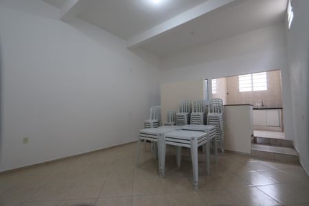 Sala de casa à venda com 2 quartos, 80m² em Conjunto Promorar Sapopemba, São Paulo