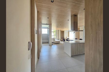 Apartamento à venda com 79m², 3 quartos e 1 vaga Apartamento à venda com 79m², 3 quartos e 1 vagaÁrea comum - Salão de festas