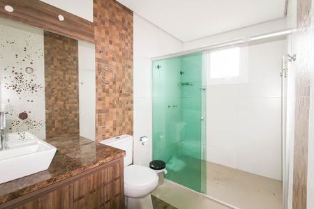 Banheiro da Suíte de apartamento para alugar com 2 quartos, 118m² em Igara, Canoas