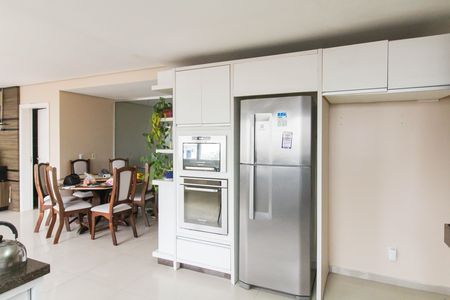 Apartamento para alugar com 118m², 2 quartos e sem vaga Apartamento para alugar com 118m², 2 quartos e sem vagaCozinha