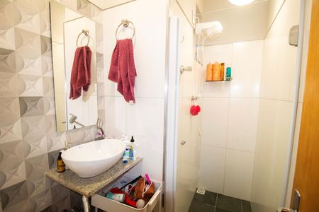 Banheiro da Suíte de kitnet/studio para alugar com 1 quarto, 30m² em Alto Caiçaras, Belo Horizonte