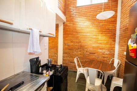 Cozinha de kitnet/studio para alugar com 1 quarto, 30m² em Alto Caiçaras, Belo Horizonte