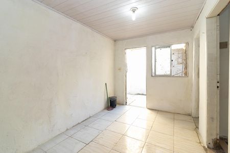 Casa para alugar com 40m², 2 quartos e sem vaga Casa para alugar com 40m², 2 quartos e sem vagaSala
