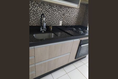 Cozinha de apartamento à venda com 2 quartos, 57m² em Loteamento Residencial Viva Vista, Sumaré