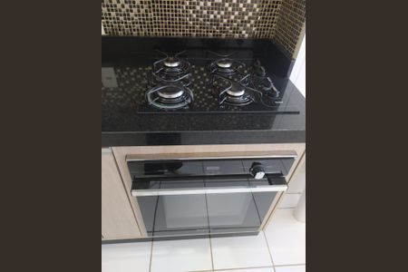 Cozinha de apartamento à venda com 2 quartos, 57m² em Loteamento Residencial Viva Vista, Sumaré