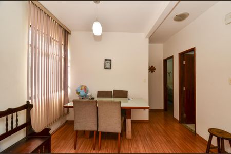 Apartamento à venda com 65m², 3 quartos e sem vaga Apartamento à venda com 65m², 3 quartos e sem vagaSala de Jantar