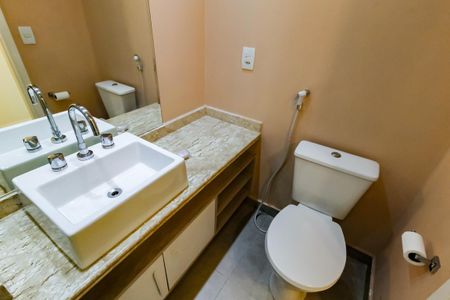 Apartamento para alugar com 71m², 2 quartos e 1 vaga Apartamento para alugar com 71m², 2 quartos e 1 vagaBanheiro