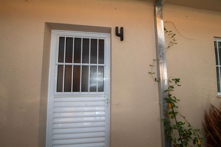 Casa para alugar com 32m², 1 quarto e sem vaga Casa para alugar com 32m², 1 quarto e sem vagaFachada da Kitnet 04