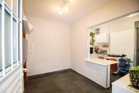 Casa para alugar com 32m², 1 quarto e sem vaga Casa para alugar com 32m², 1 quarto e sem vagaSala