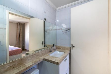 Apartamento para alugar com 73m², 3 quartos e 2 vagas Apartamento para alugar com 73m², 3 quartos e 2 vagasBanheiro da Suíte