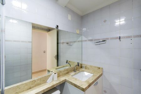 Apartamento para alugar com 73m², 3 quartos e 2 vagas Apartamento para alugar com 73m², 3 quartos e 2 vagasBanheiro Social