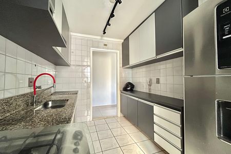 Cozinha de apartamento para alugar com 3 quartos, 73m² em Vila Campestre, São Paulo