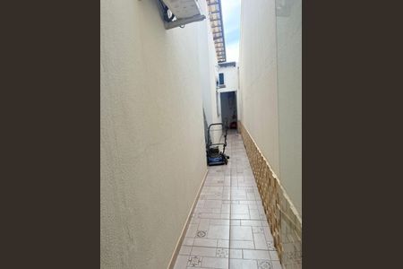 Casa à venda com 126m², 2 quartos e 3 vagas