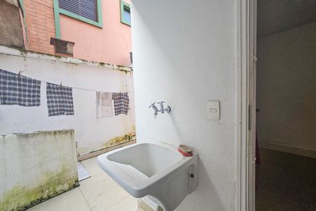 Casa de condomínio para alugar com 58m², 2 quartos e 1 vaga