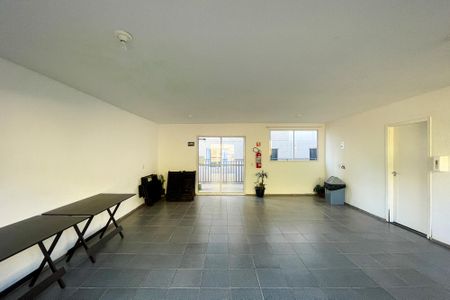 Apartamento para alugar com 39m², 2 quartos e 1 vagaÁrea comum - Salão de festas