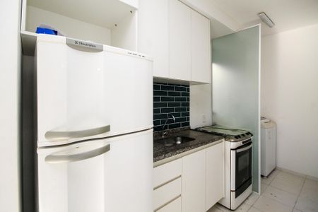 Cozinha de apartamento para alugar com 2 quartos, 39m² em Jardim Petropolis, Cotia