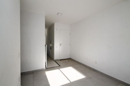 Sala de apartamento para alugar com 2 quartos, 39m² em Jardim Petropolis, Cotia