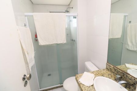 Apartamento para alugar com 130m², 3 quartos e 2 vagas Apartamento para alugar com 130m², 3 quartos e 2 vagasBanheiro da Suíte
